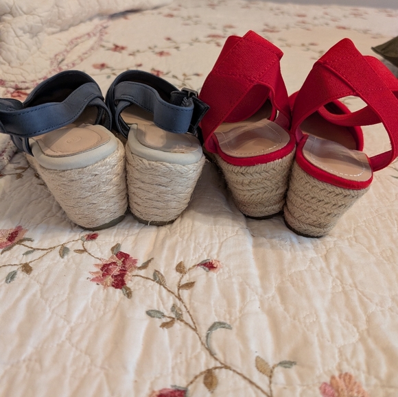 2 Pair Women’s Navy & Red Espadrilles - Size 6.5 - Picture 2 of 7